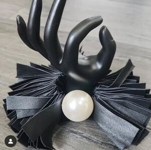 Northampton Style Elegant Black Leather Bracelet with Pearl Accent